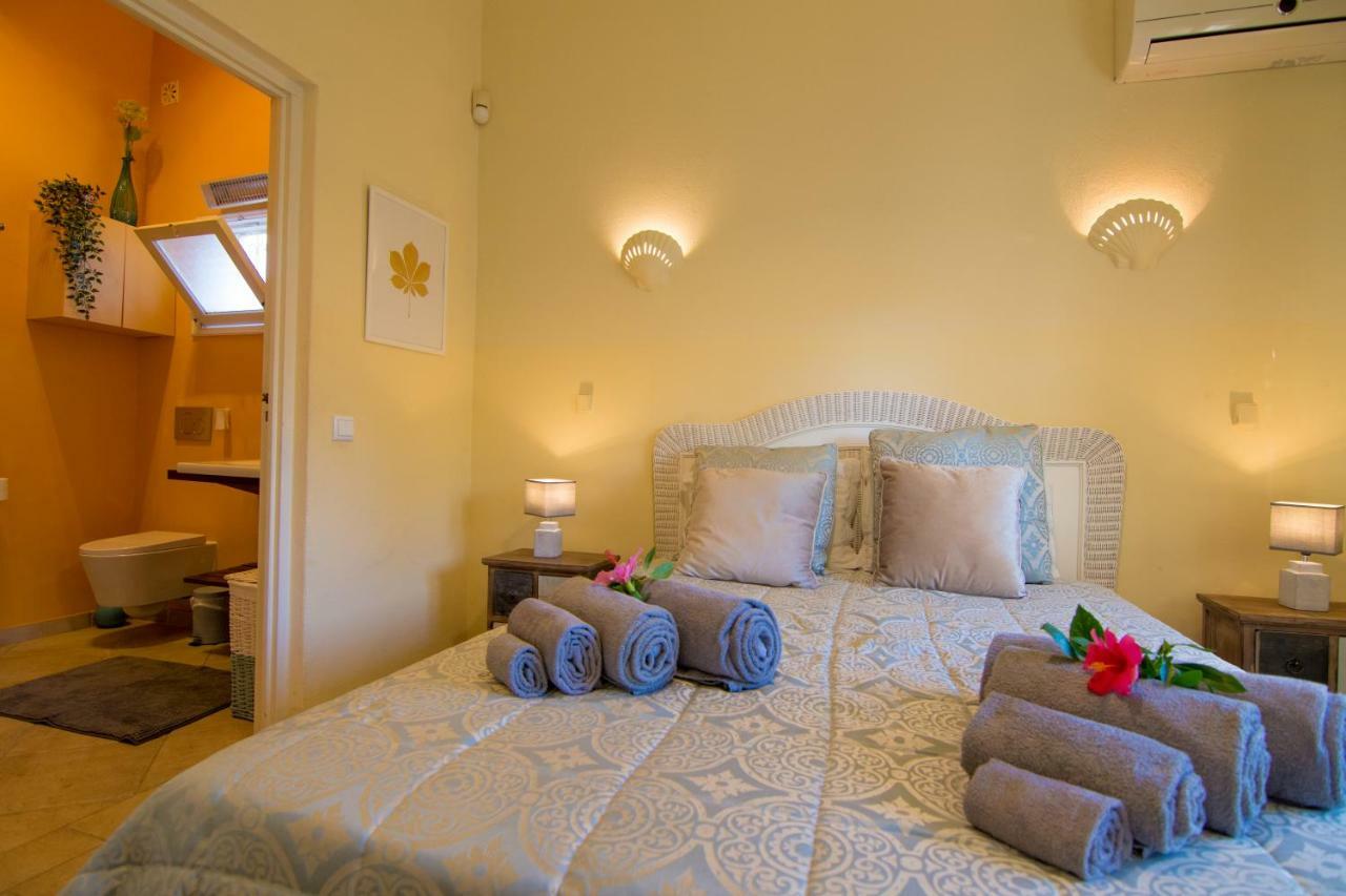 אלבופיירה Villa Yvonne,Private Pool,Private Parking 1,7 Km From The Beatch מראה חיצוני תמונה
